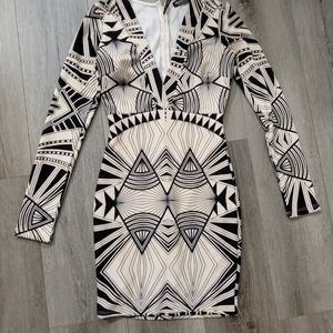 Black and cream deep v long sleeve dress